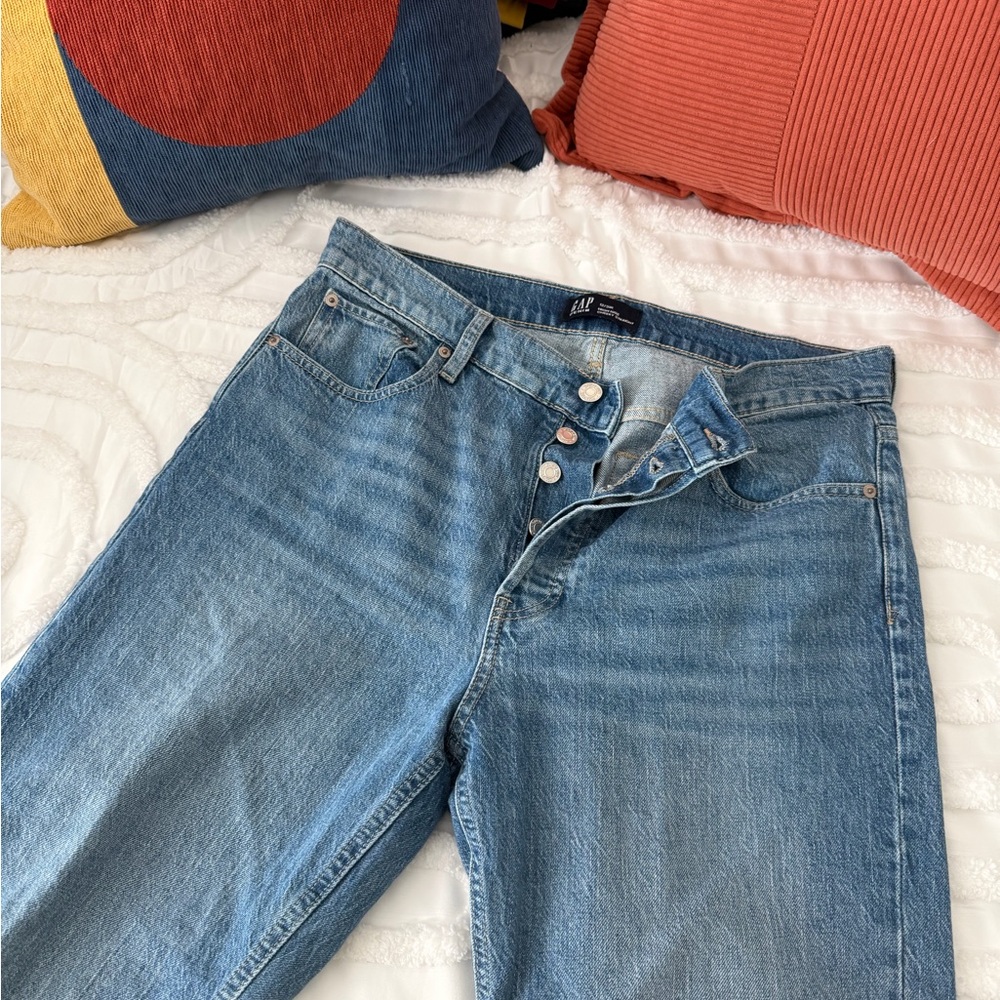 GAP High Rise Cheeky Straight Blue Jeans